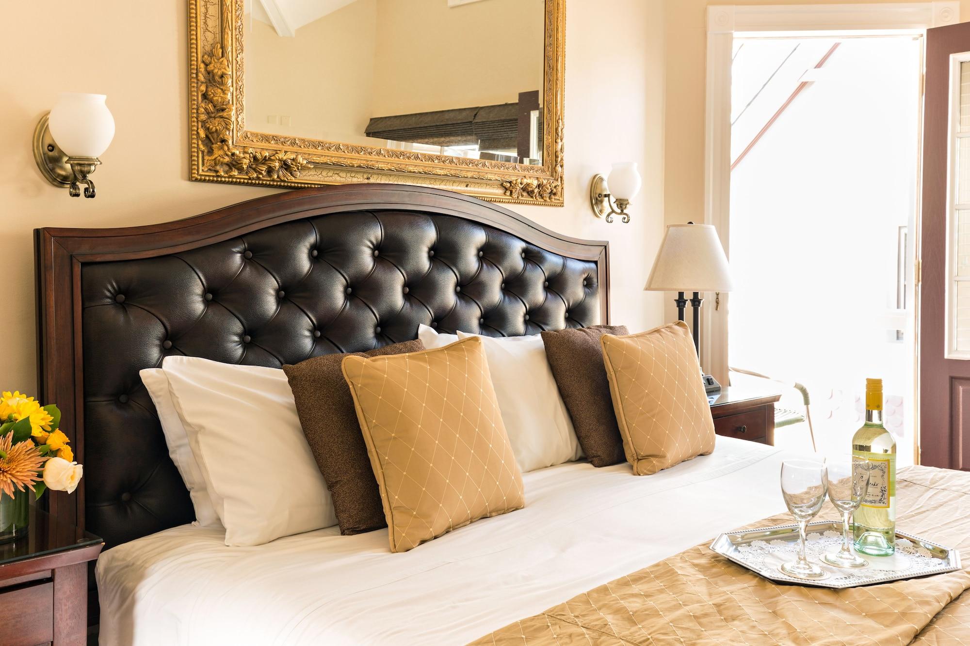 Crowne Pointe Historic Inn Adults Only Провинстаун Экстерьер фото