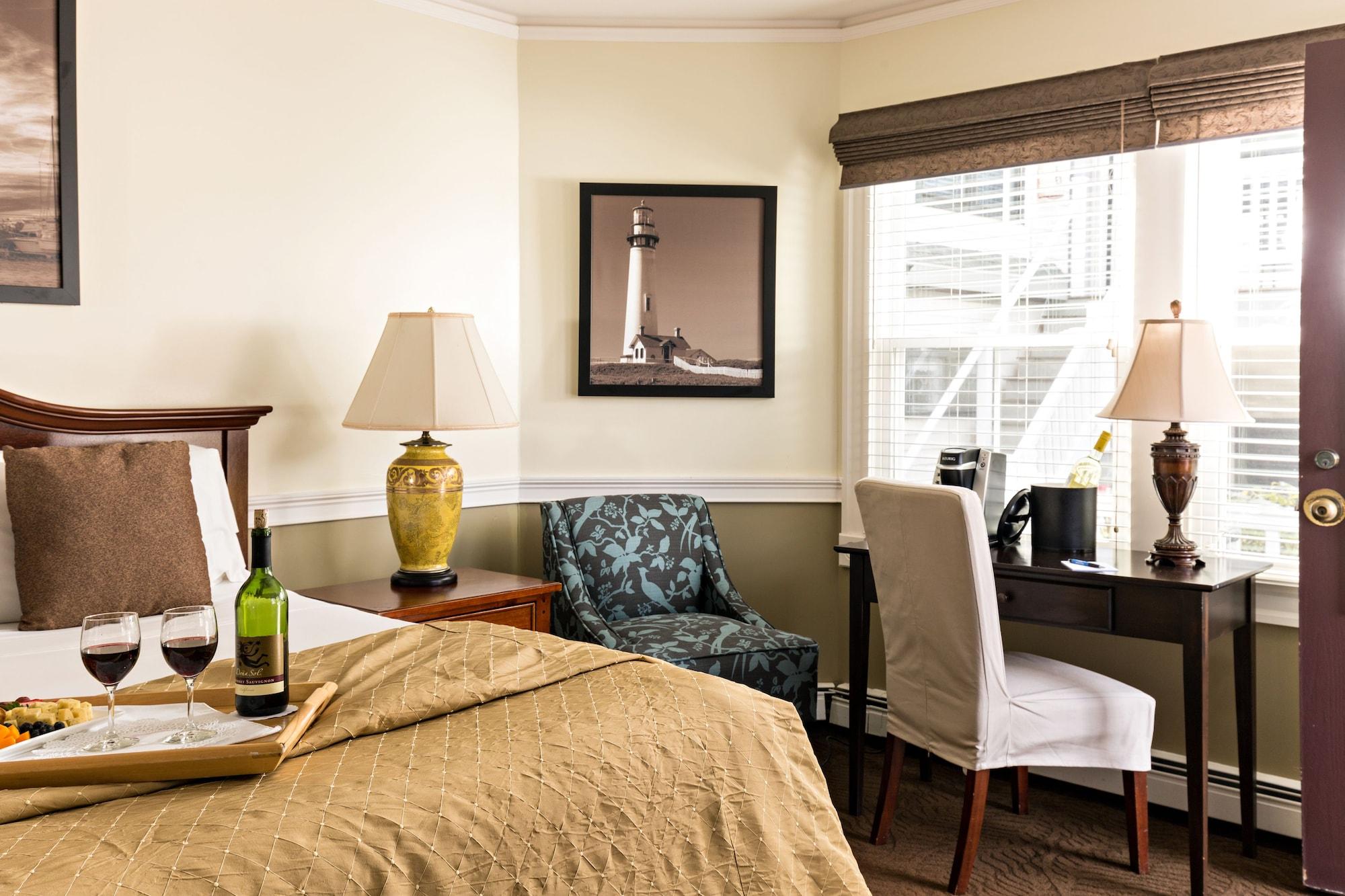 Crowne Pointe Historic Inn Adults Only Провинстаун Экстерьер фото