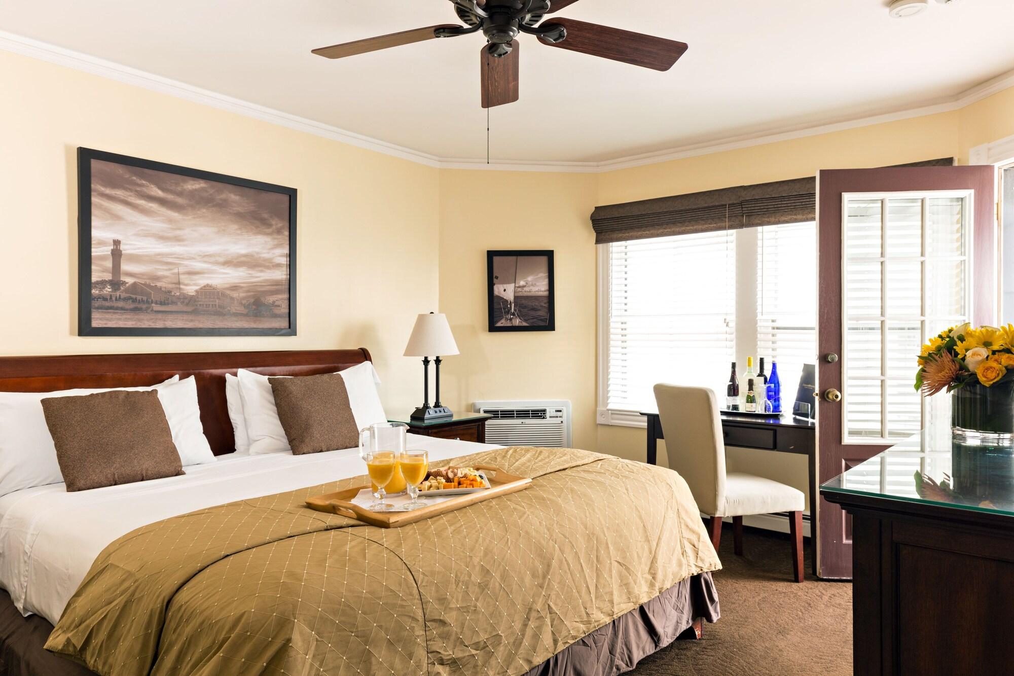 Crowne Pointe Historic Inn Adults Only Провинстаун Экстерьер фото