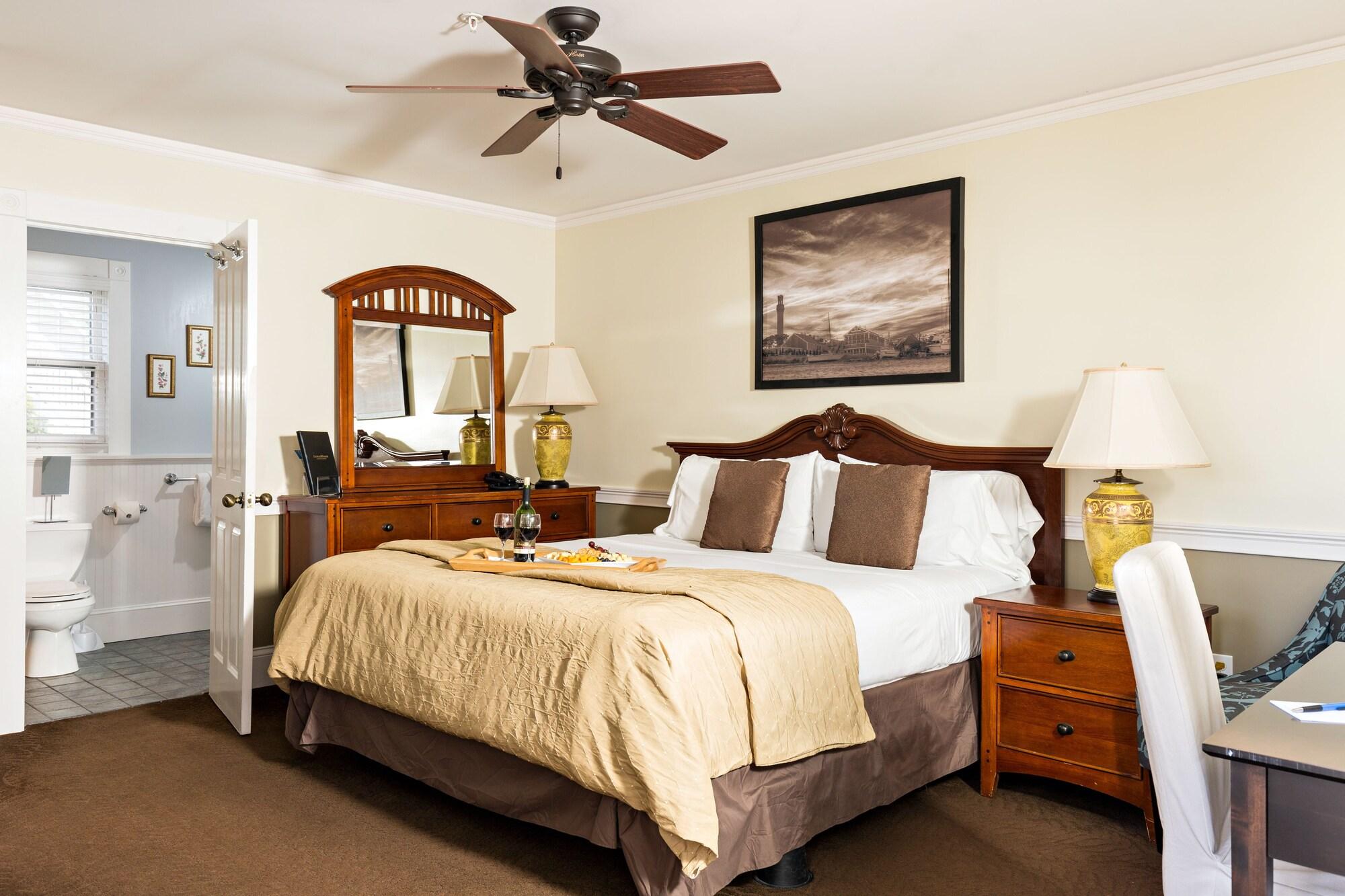 Crowne Pointe Historic Inn Adults Only Провинстаун Экстерьер фото